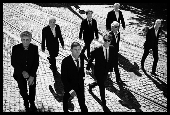 De Dijk voordelig boeken bij burolivemuziek.nl