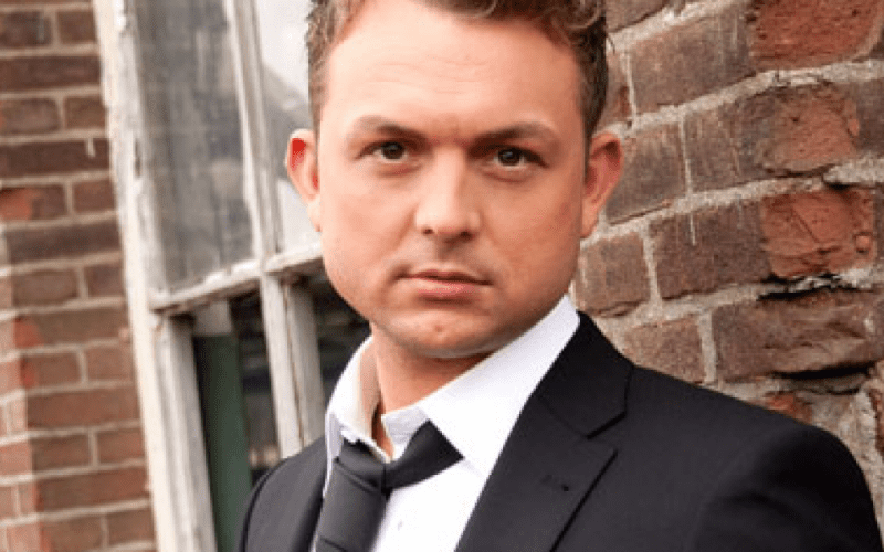 Johnny Rosenberg boeken? Via Erkend Artiestenbureau! Transparante vermelding prijzen en betrouwbaar boeken. Gratis advies! Jouw feest de juiste muziek!