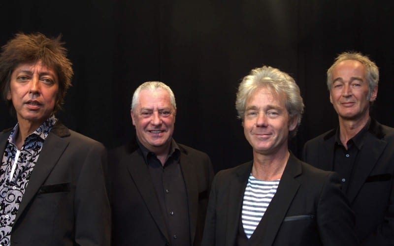 The Clarks voordelig boeken bij burolivemuziek.nl