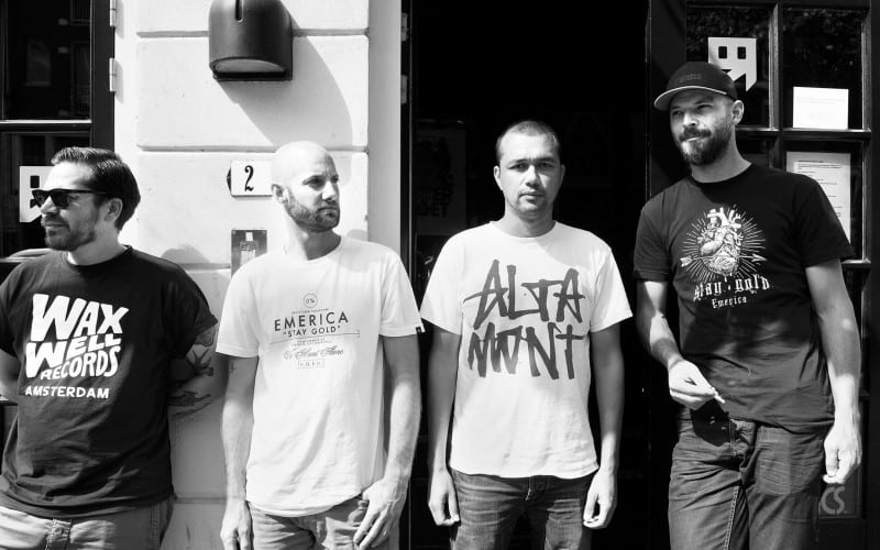 Giant Tiger Hooch voordelig boeken bij burolivemuziek.nl