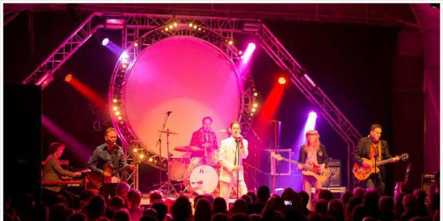 Spiders from Mark boek je voordelig bij burolivemuziek.nl