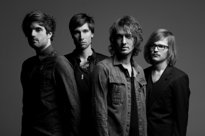 Kensington boek je voordilg bij burolivemuziek.nl