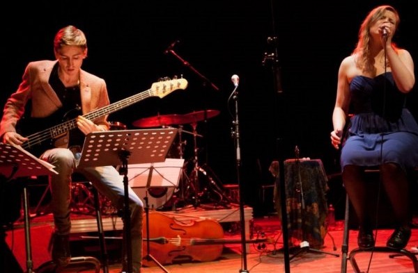 Duo 'Some Little Music' boek je voordelig bij burolivemuziek.nl