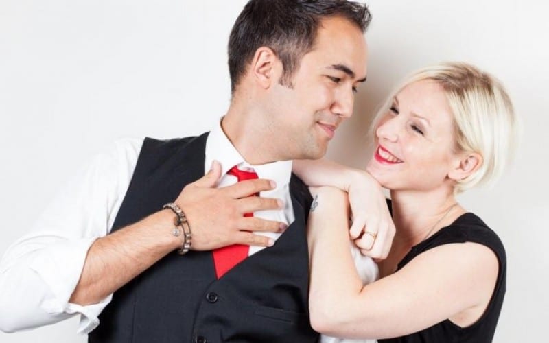 Mellow boeken? Via Erkend Artiestenbureau! Transparante vermelding prijzen en betrouwbaar boeken. Gratis advies! Jouw feest de juiste muziek!