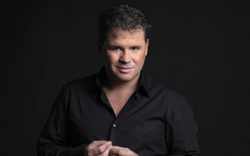 Wolter Kroes burolivemuziek.nl