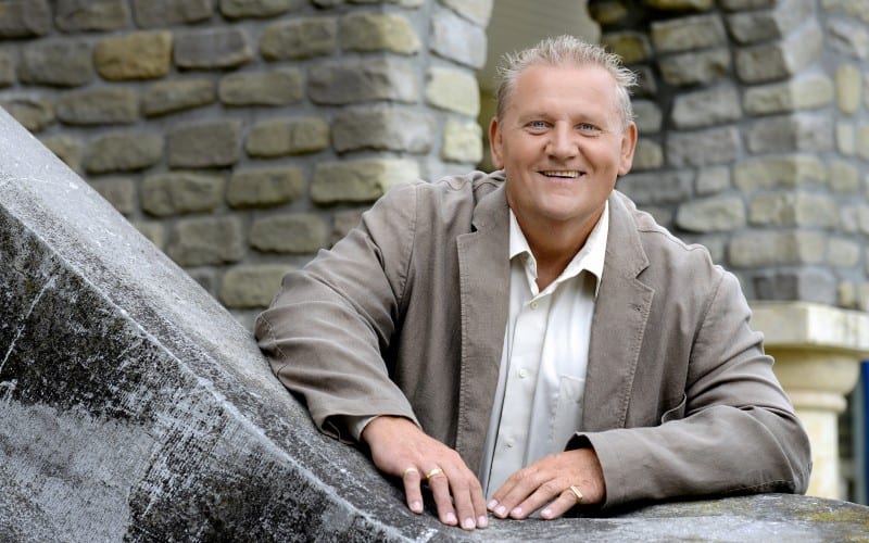 Dirk Meeldijk voordelig boeken bij Burolivemuziek.nl