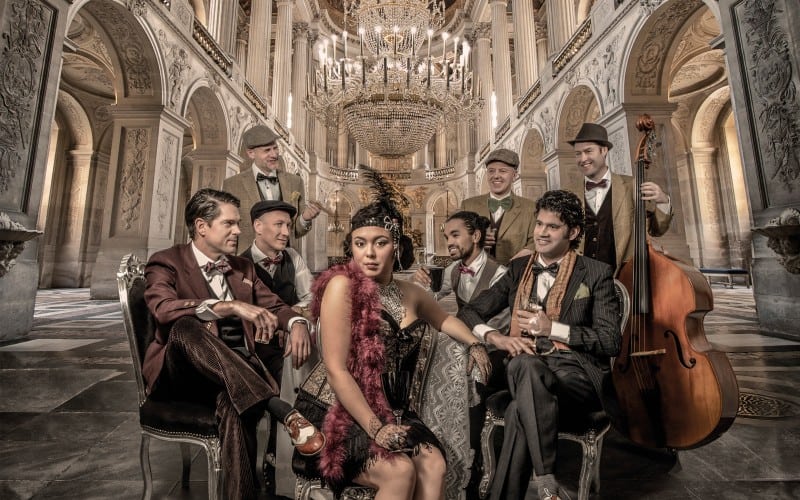 Mindy & The Good Vibes Society voordelig boeken bij burolivemuziek.nl