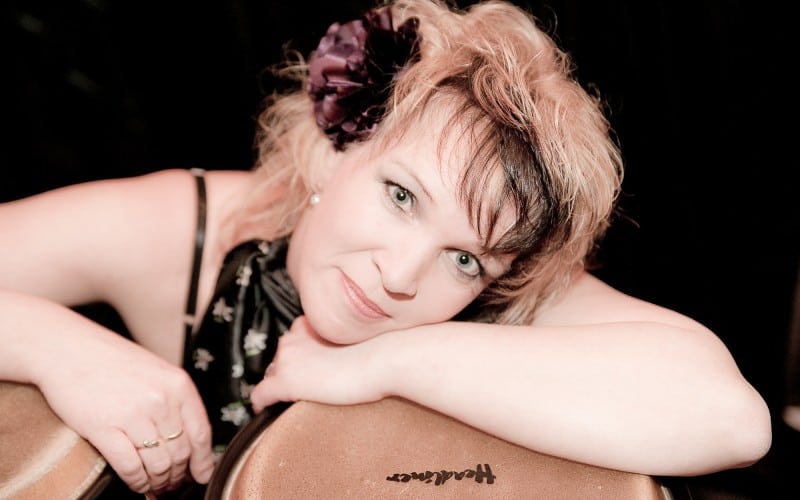 Alaniz voordelig boeken bij burolivemuziek.nl