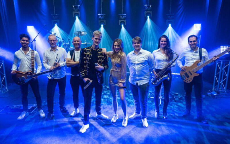 The New Party boeken bij Burolivemuziek.nl