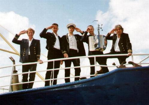 4Tuoze Matroze voordelig boeken bij Burolivemuziek.nl