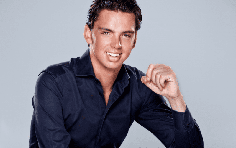 Yves Berendse boek je bij Burolivemuziek