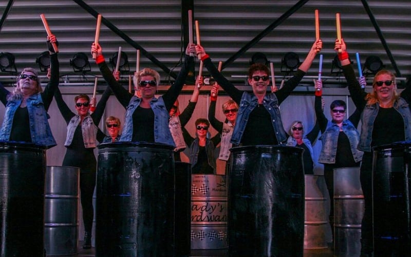 Lady's Hardware voordelig boeken bij Burolivemuziek.nl