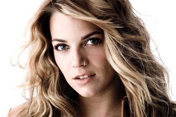 Nikki boek je voordelig bij BUROLIVEMUZIEK.NL