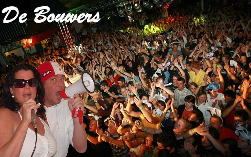 De bouwers boek je voordelig bij BUROLIVEMUZIEK.NL