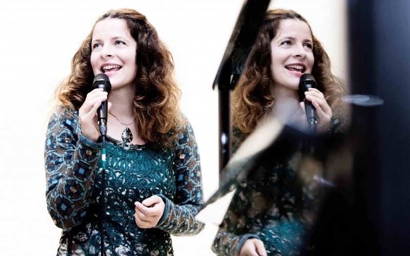 Natalie merfort boek je voordelig bij BUROLIVEMUZIEK.NL