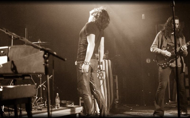 The Doors Alive boek je bij Burolivemuziek.nl