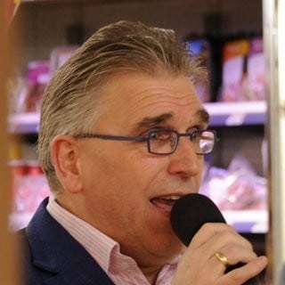 Adrian Mey boek je voordelig bij BUROLIVEMUZIEK.NL