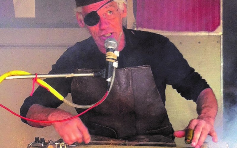 De muzikale Smid voordelig boeken bij Burolivemuziek.nl