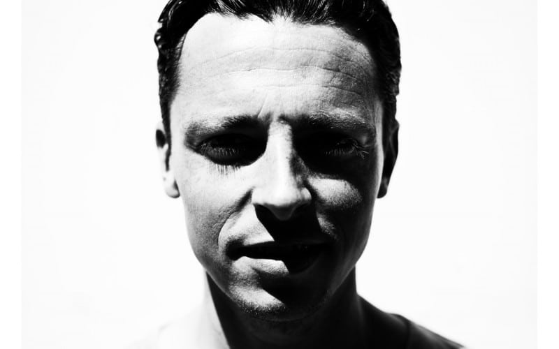 Baas B boek je vertrouwd en voordeling bij Burolivemuziek.nl