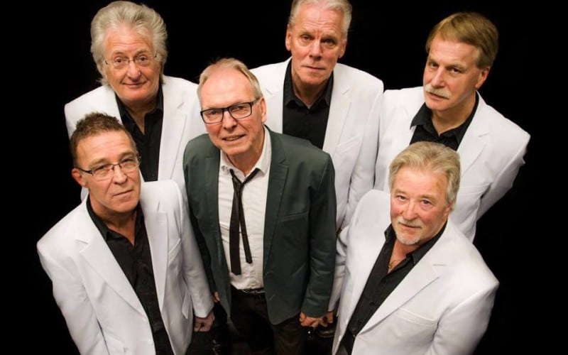 The Phantoms voordelig boeken bij Burolivemuziek.nl