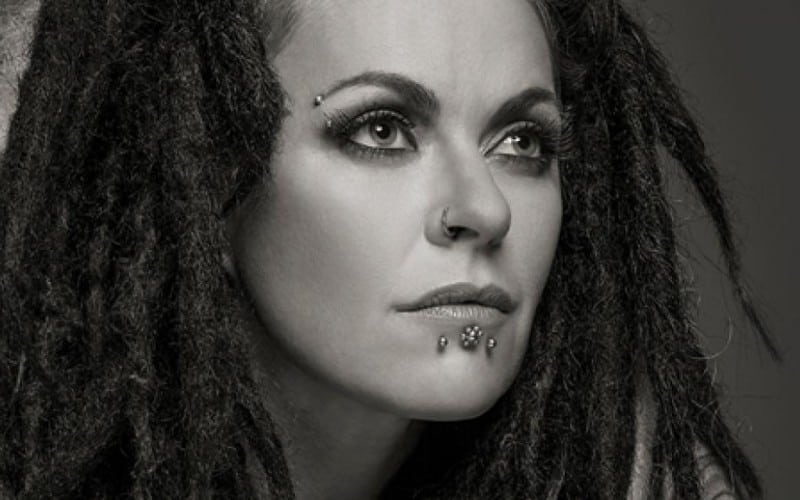 Dilana Smith boek je snel, vertrouwd en het voordeligst Burolivemuziek.nl