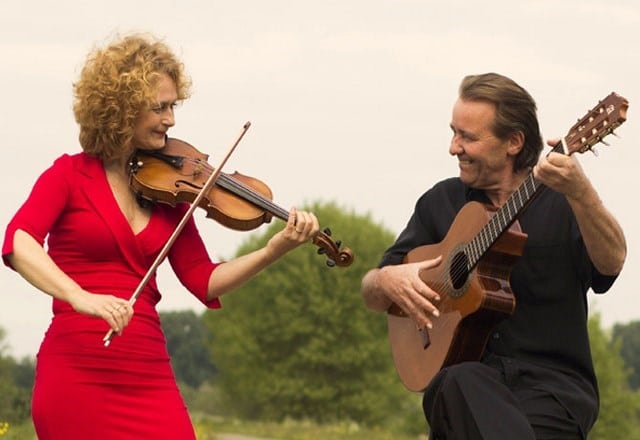 Blue Beat boek je voordelig bij Burolivemuziek.nl