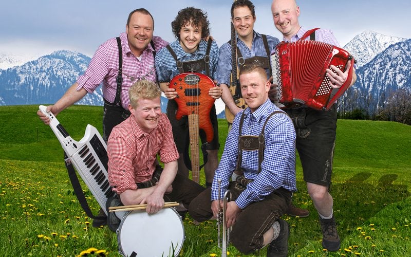 Partyband Zugabe boek je bij Burolivemuziek.nl