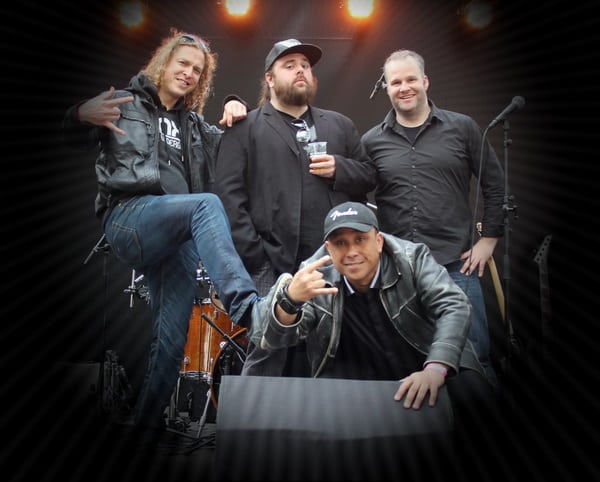 Duncan Do Nuts boek je snel, eenvoudig en tegen de scherpste prijs bij Burolivemuziek.nl