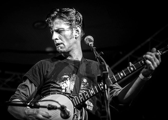 Jack Bottleneck voordelig boeken bij Burolivemuziek.nl