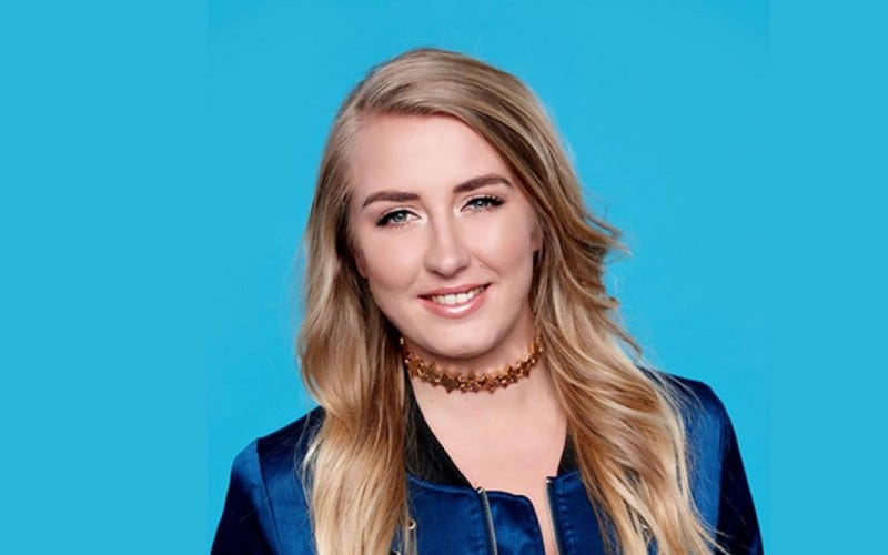 Julia van Helvoirt voordelig boeken bij Burolivemuziek.nl