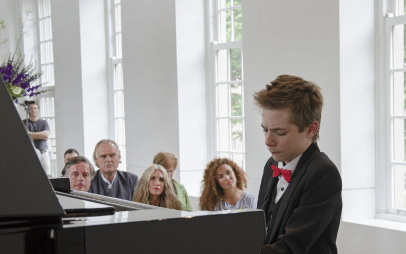 Rangel Silaev voordelig boeken bij Burolivemuziek.nl