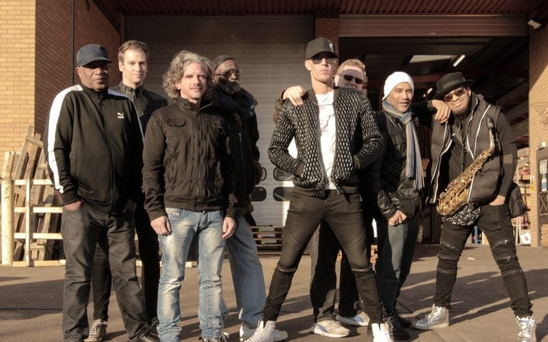 Johnny2bad Burolivemuziek.nl