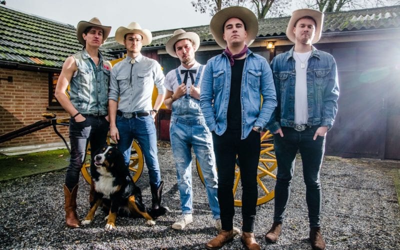 The Hillbilly Moonshiners Burolivemuziek.nl