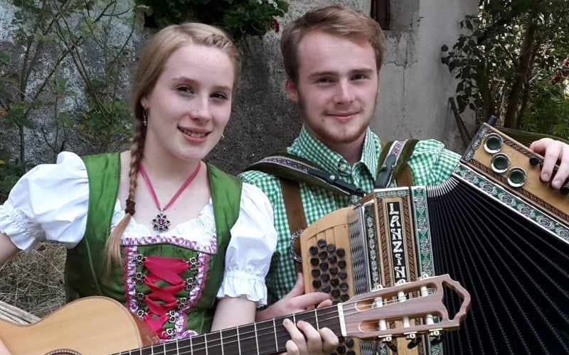 Geschwister Messner Burolivemuziek.nl