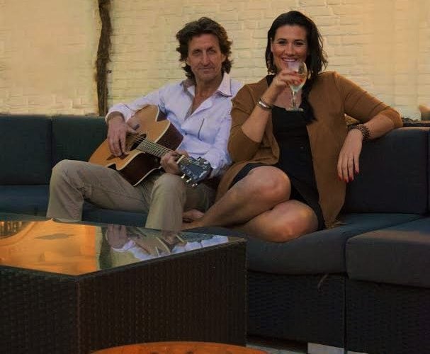 INTO FM akoestisch duo Burolivemuziek