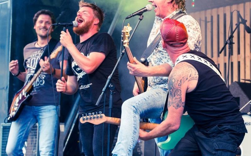 The Travelin’ Band boeken bij Burolivemuziek.nl