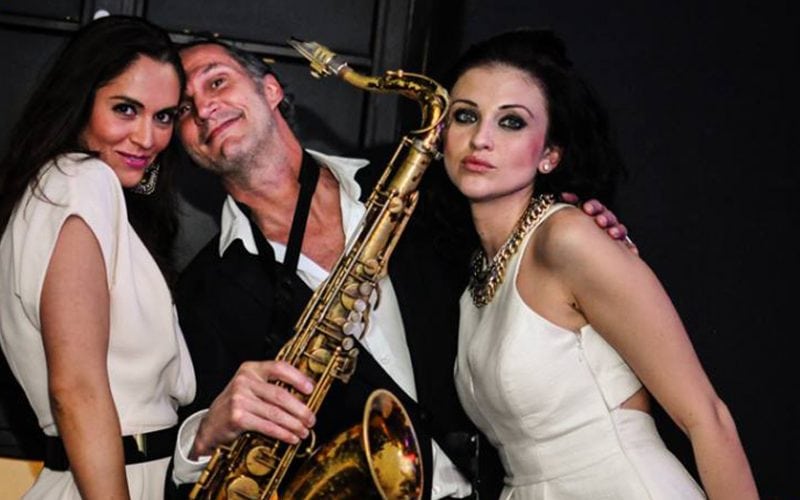 Saxofonist Ruud de Vries Burolivemuziek.nl