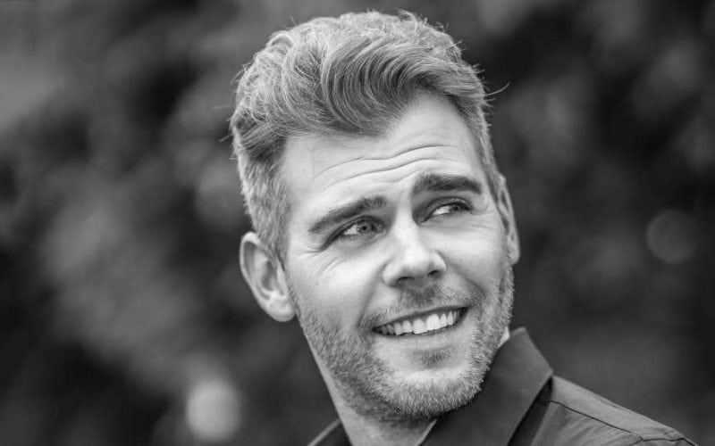 Johnny Kamminga Burolivemuziek.nl