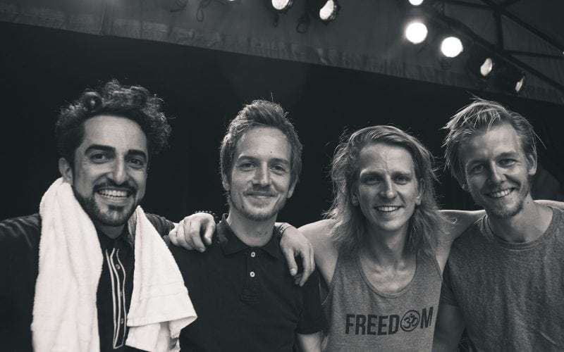 Color Bones Burolivemuziek.nl