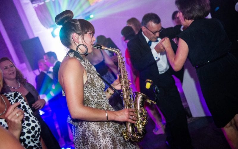 Femme du Sax Burolivemuziek.nl