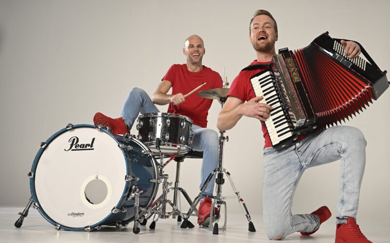 Van Geeft 'M boeken bij Burolivemuziek.nl