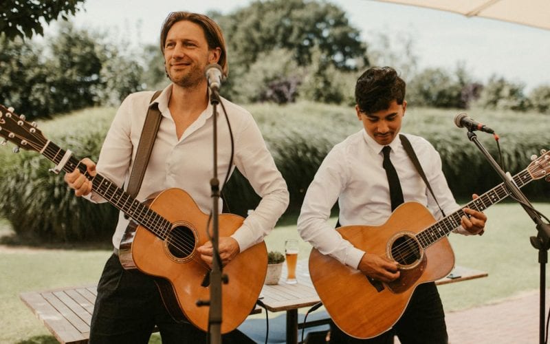 The Acoustics boeken bij Burolivemuziek.nl