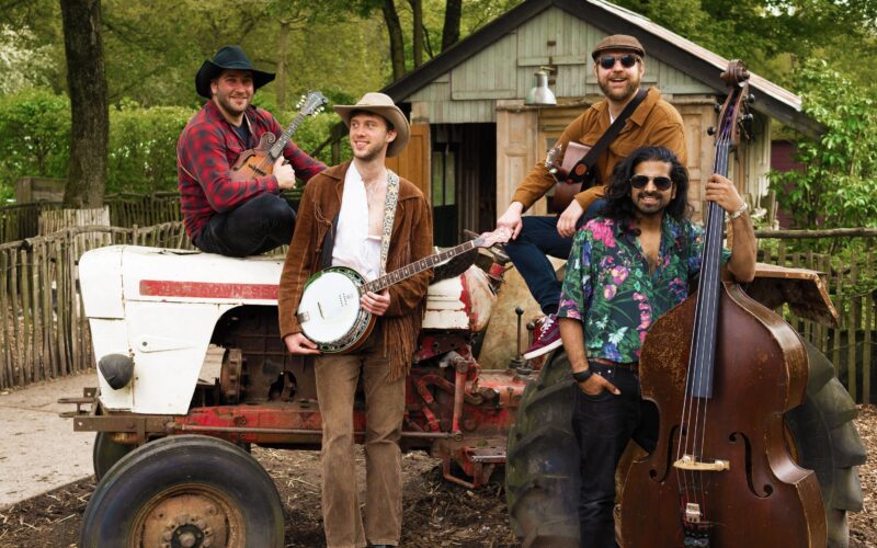 The Royal Hillbilly Club boeken bij Burolivemuziek.nl