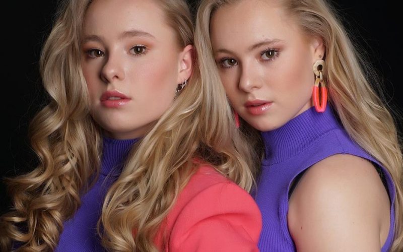 Mylène en Rosanne boeken Burolivemuziek.nl