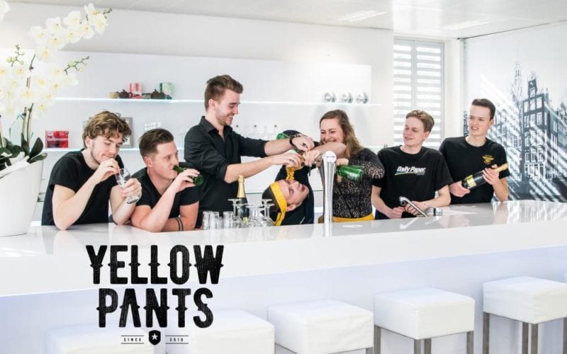 Yellow Pants boeken bij Burolivemuziek.nl