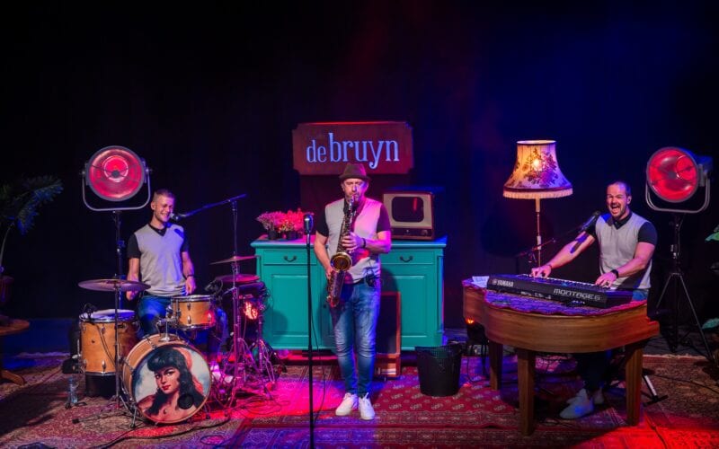 Familie de Bruyn boeken bij Burolivemuziek.nl