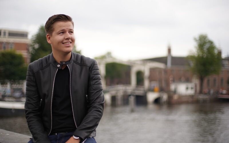 Sven Versteeg boeken bij Burolivemuziek.nl