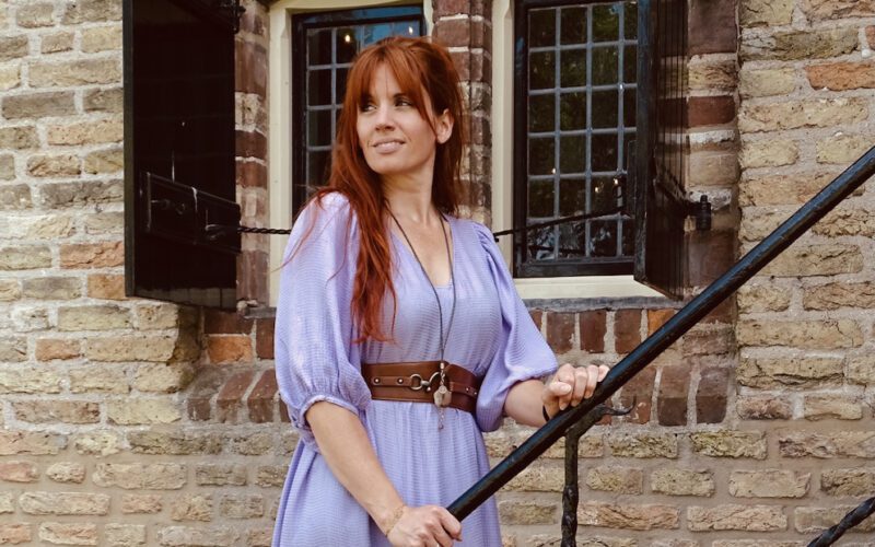 Melissa van Belleghem zangeres boeken bij burolivemuziek.nl