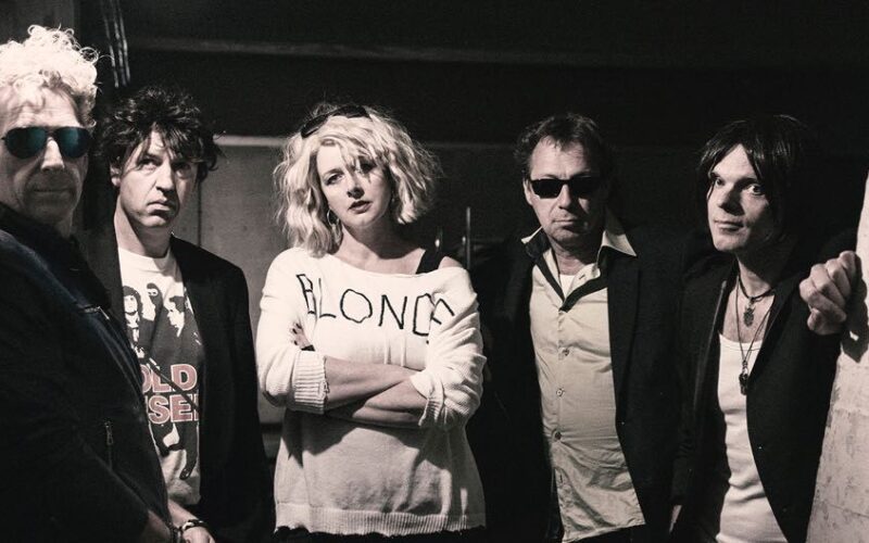 Back to blondie boek je bij Burolivemuziek.nl