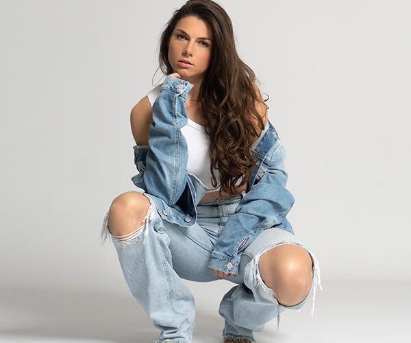 Lisa Michels Burolivemuziek.nl